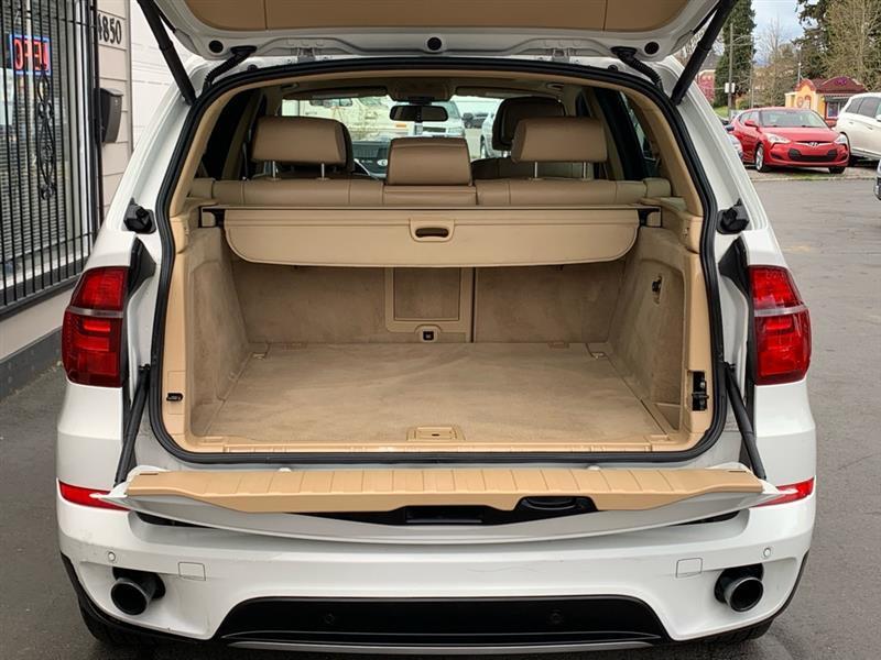 BMW X5 xDrive35i 2011