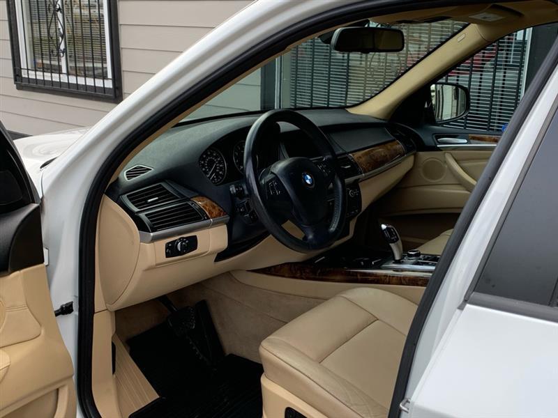 BMW X5 xDrive35i 2011