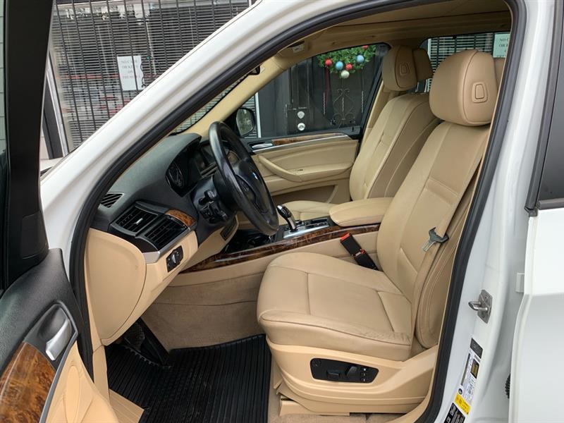 BMW X5 xDrive35i 2011
