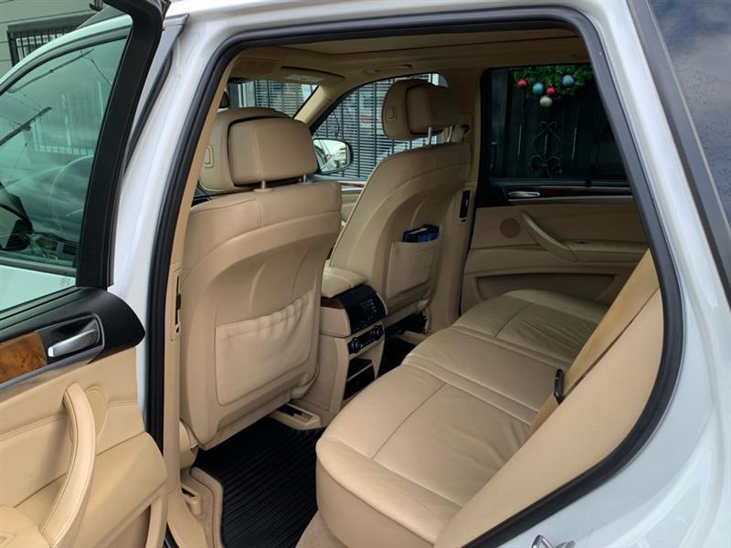 BMW X5 xDrive35i 2011