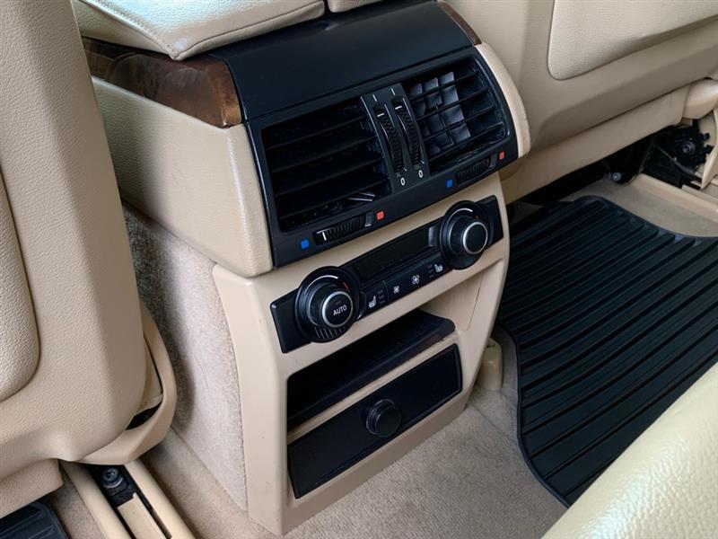 BMW X5 xDrive35i 2011