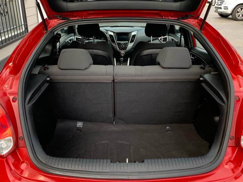 Hyundai Veloster Base 2014