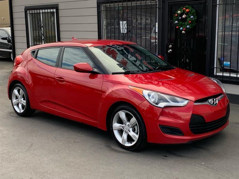 Hyundai Veloster Base 2014