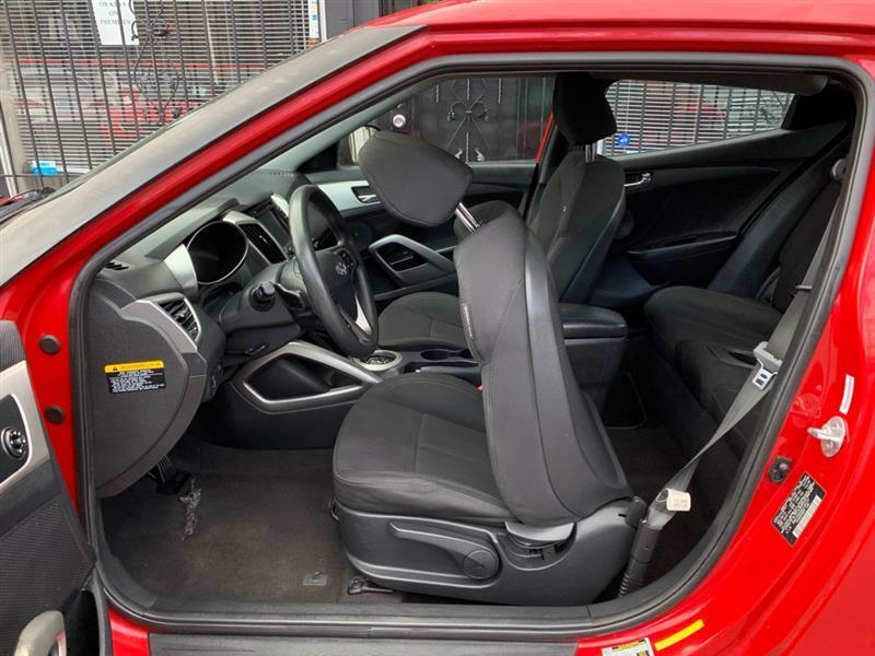 Hyundai Veloster Base 2014