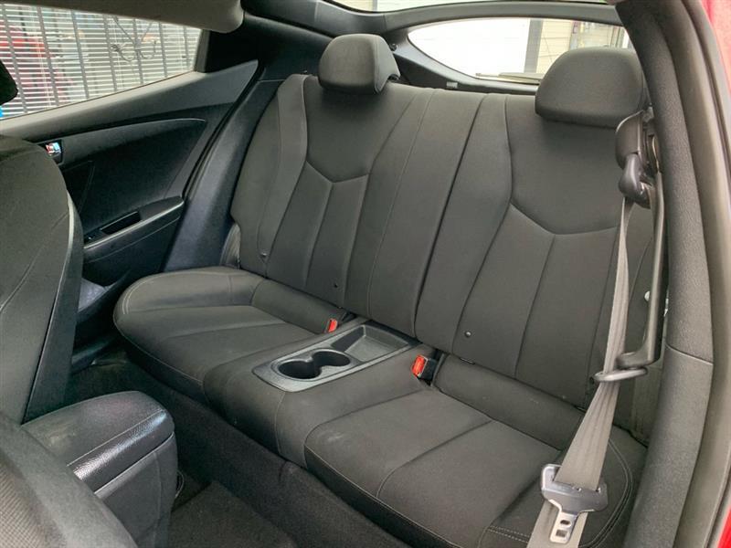 Hyundai Veloster Base 2014