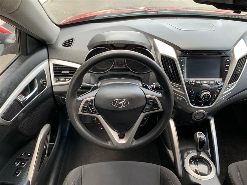 Hyundai Veloster Base 2014