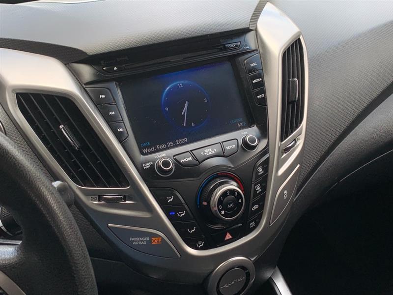 Hyundai Veloster Base 2014