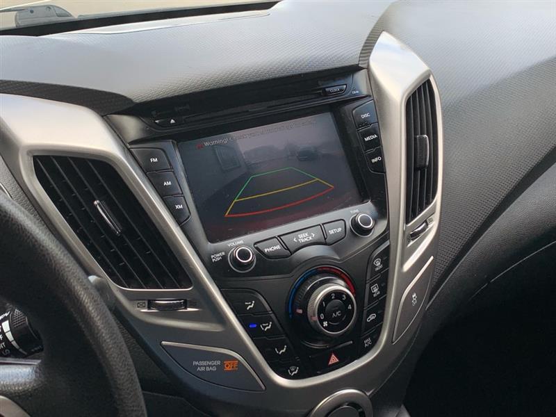 Hyundai Veloster Base 2014