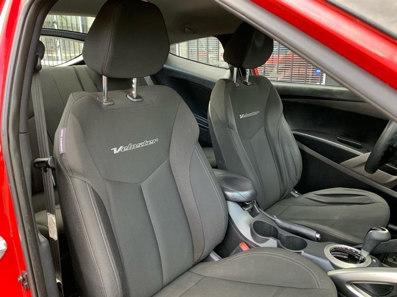 Hyundai Veloster Base 2014