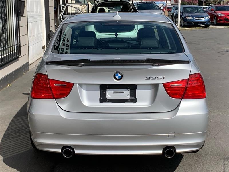 BMW 3-Series 335xi 2009