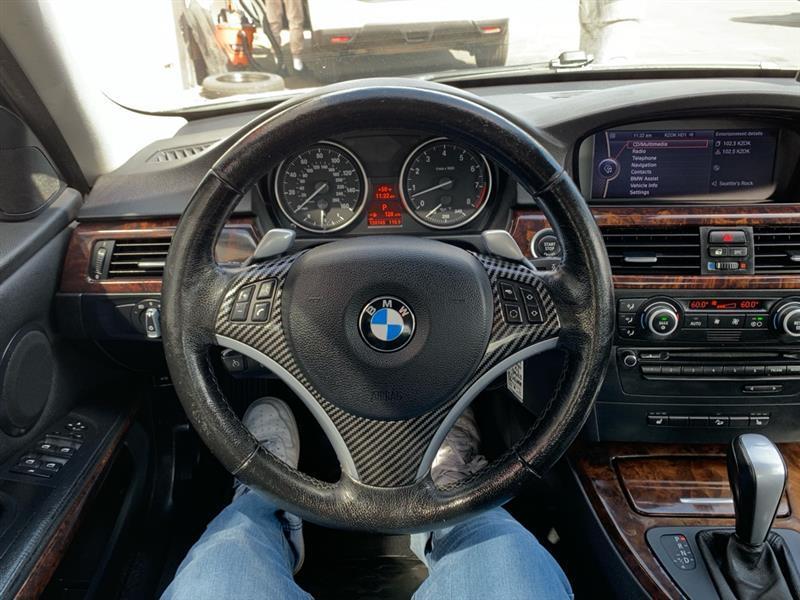 BMW 3-Series 335xi 2009