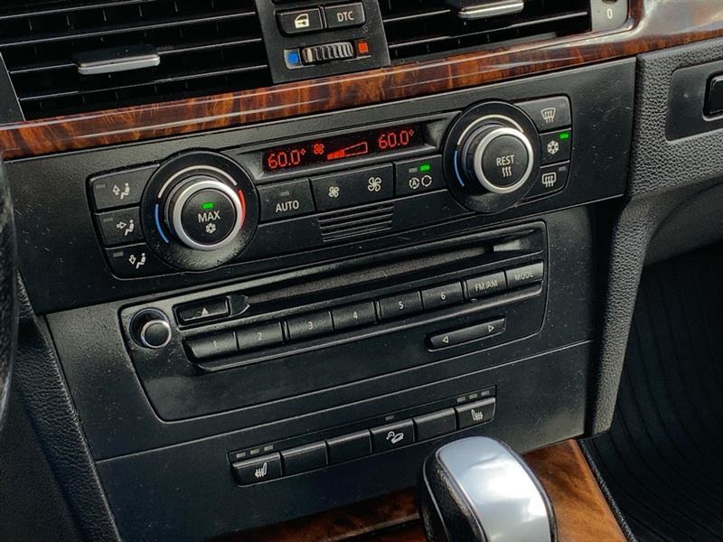 BMW 3-Series 335xi 2009