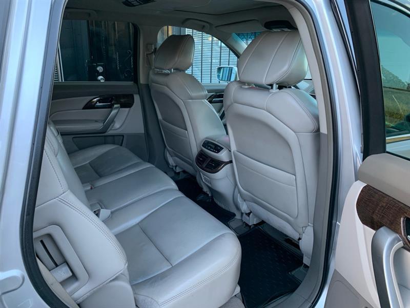 Acura MDX 6-Spd AT w/Tech and Entertainment Package 2013