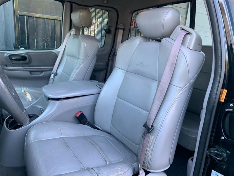 Ford F-150 Lariat SuperCab Short Bed 2WD 2001