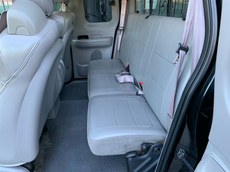 Ford F-150 Lariat SuperCab Short Bed 2WD 2001