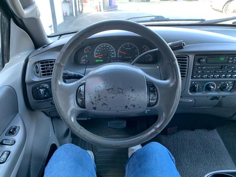 Ford F-150 Lariat SuperCab Short Bed 2WD 2001