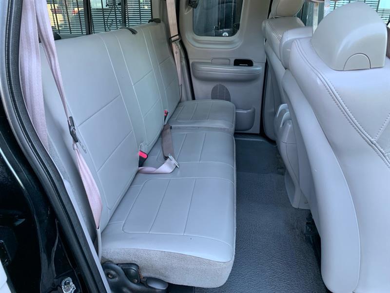 Ford F-150 Lariat SuperCab Short Bed 2WD 2001