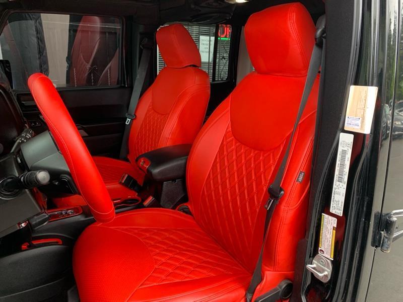 Jeep Wrangler Unlimited Sport 4WD 2014