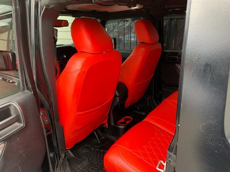 Jeep Wrangler Unlimited Sport 4WD 2014
