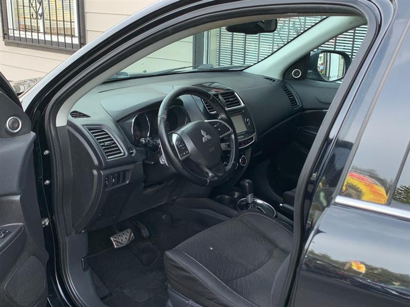 Mitsubishi Outlander Sport SE 2WD 2015