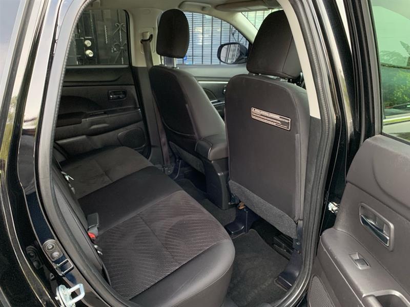 Mitsubishi Outlander Sport SE 2WD 2015