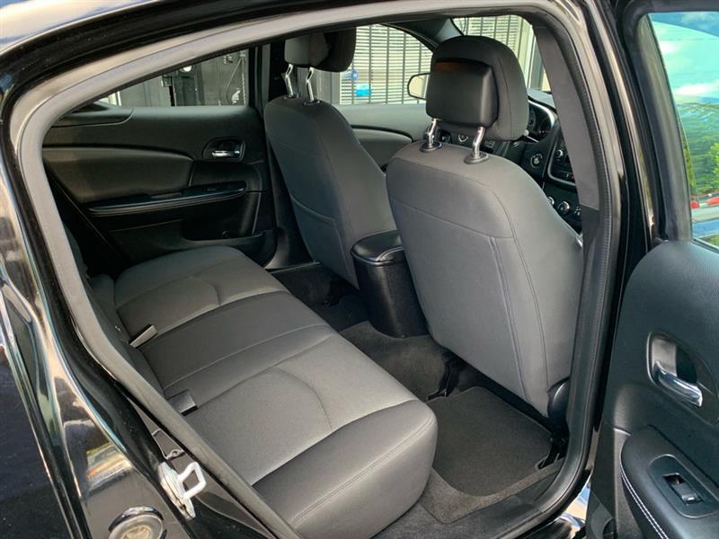 Dodge Avenger SE 2013