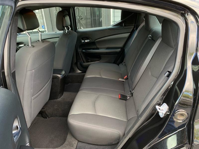 Dodge Avenger SE 2013