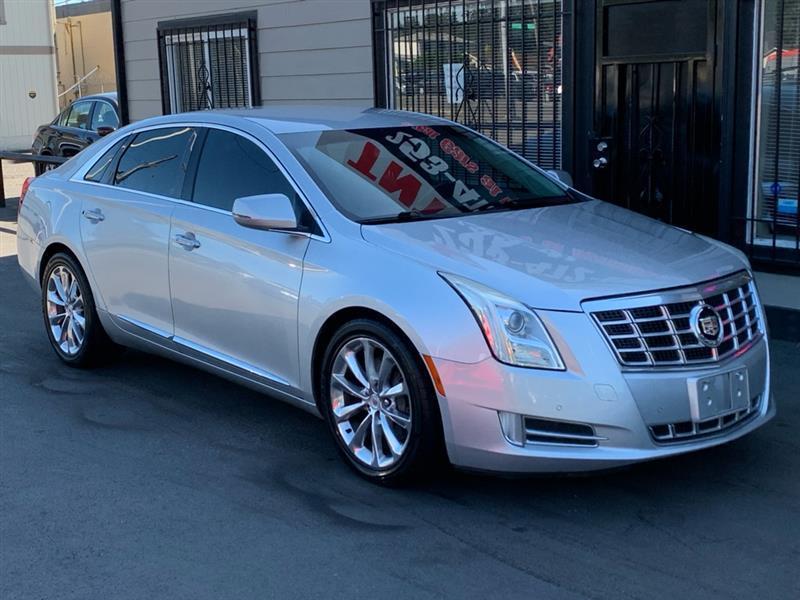 Cadillac XTS Luxury 2013