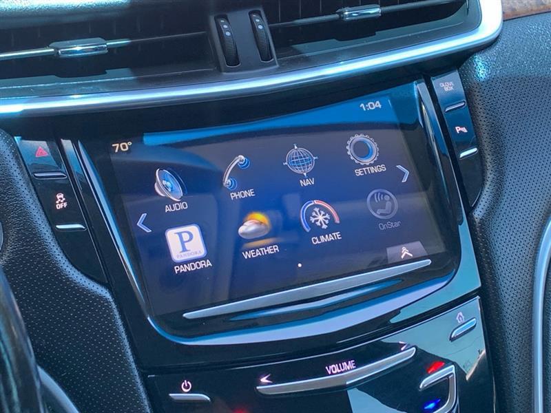 Cadillac XTS Luxury 2013