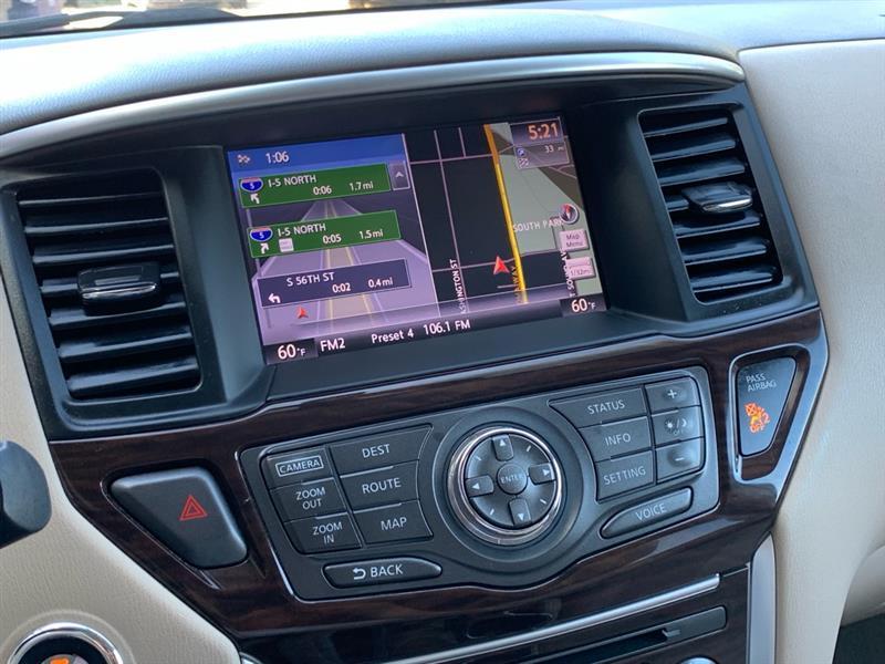 Nissan Pathfinder Platinum 4WD 2013
