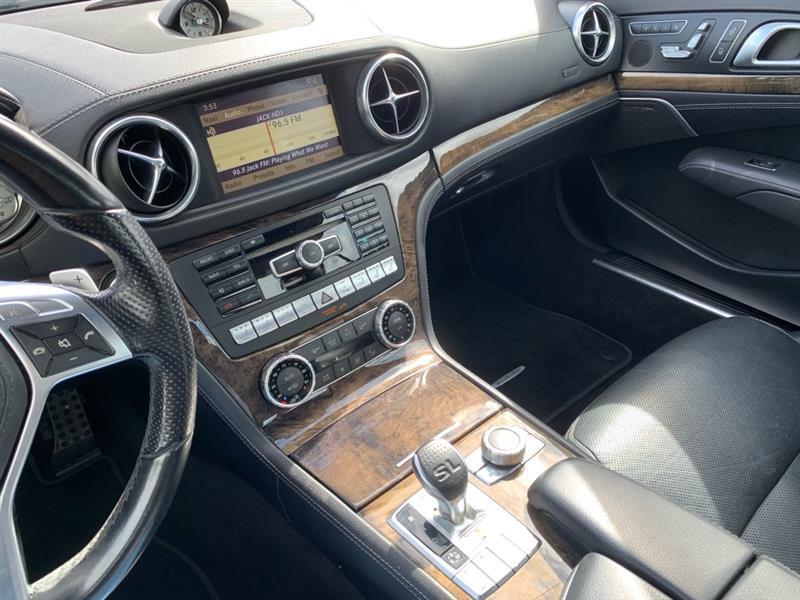 Mercedes-Benz SL-Class SL550R 2013