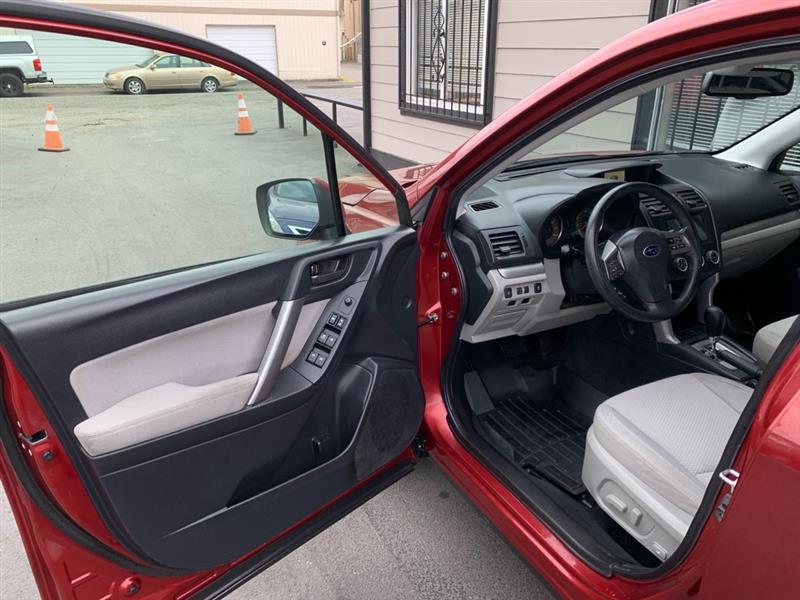 Subaru Forester 2.5i Premium 2015