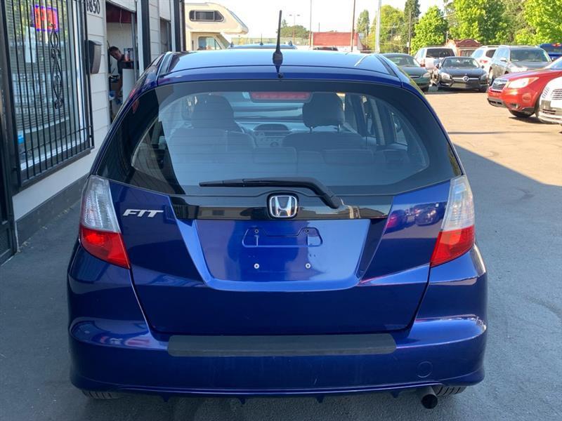 Honda Fit 5-Speed AT 2012