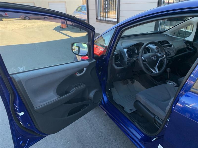 Honda Fit 5-Speed AT 2012