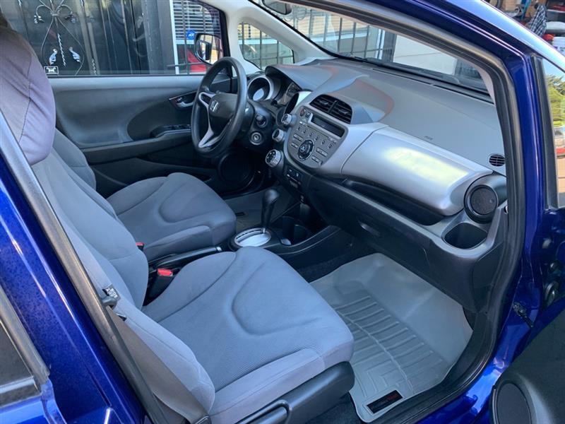 Honda Fit 5-Speed AT 2012