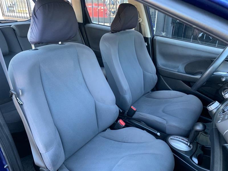 Honda Fit 5-Speed AT 2012