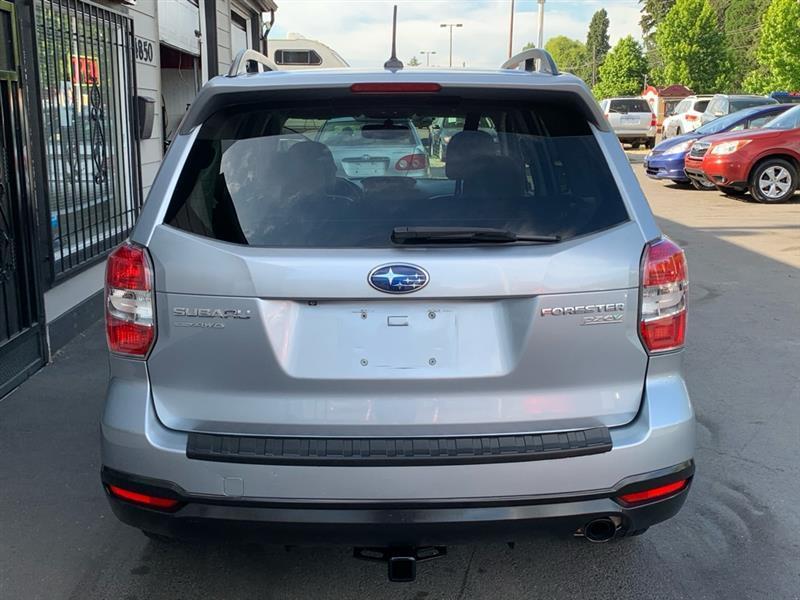 Subaru Forester 2.5i Limited 2015