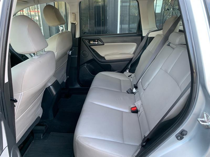 Subaru Forester 2.5i Limited 2015