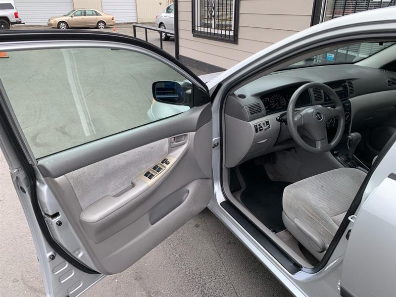 Toyota Corolla CE 2006