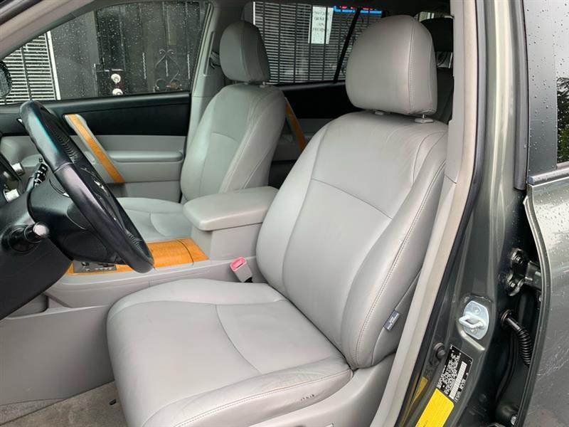 Toyota Highlander Hybrid Limited 4WD 2008