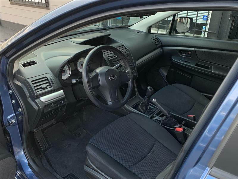 Subaru Impreza Base 5-Door 2012