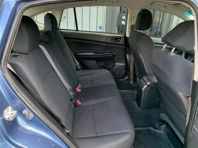 Subaru Impreza Base 5-Door 2012