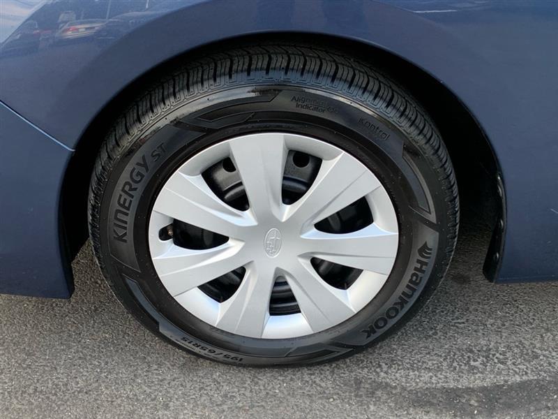 Subaru Impreza Base 5-Door 2012