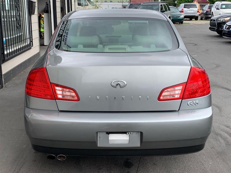 Infiniti G35 Sedan 2004