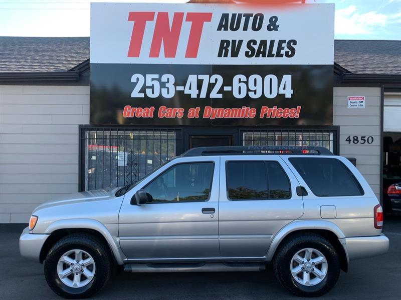 Nissan Pathfinder LE Platinum Edition 4WD 2004
