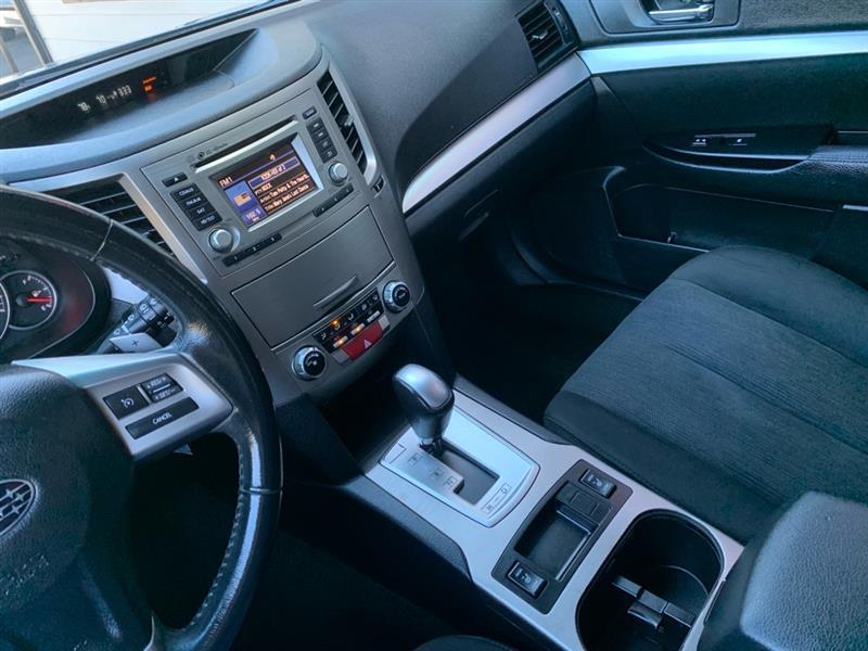 Subaru Outback 2.5i Premium 2014