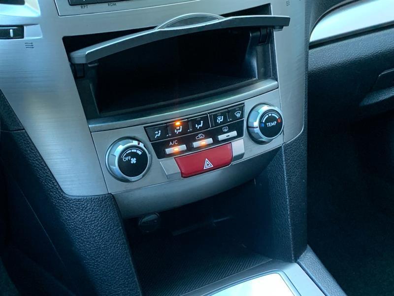 Subaru Outback 2.5i Premium 2014