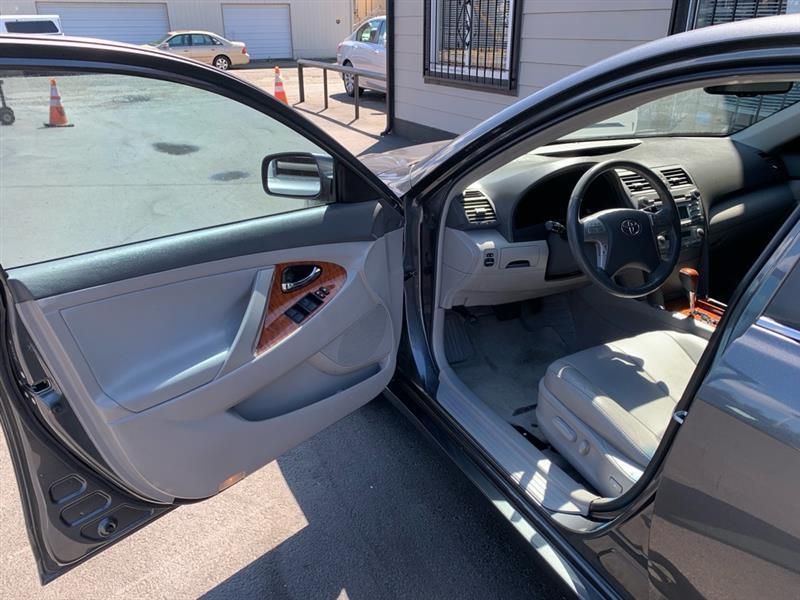 Toyota Camry XLE 2008