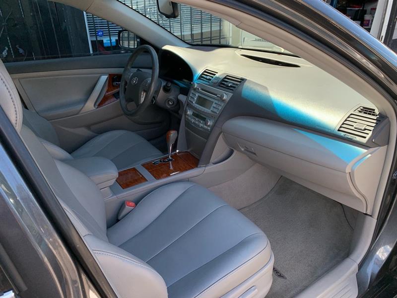 Toyota Camry XLE 2008