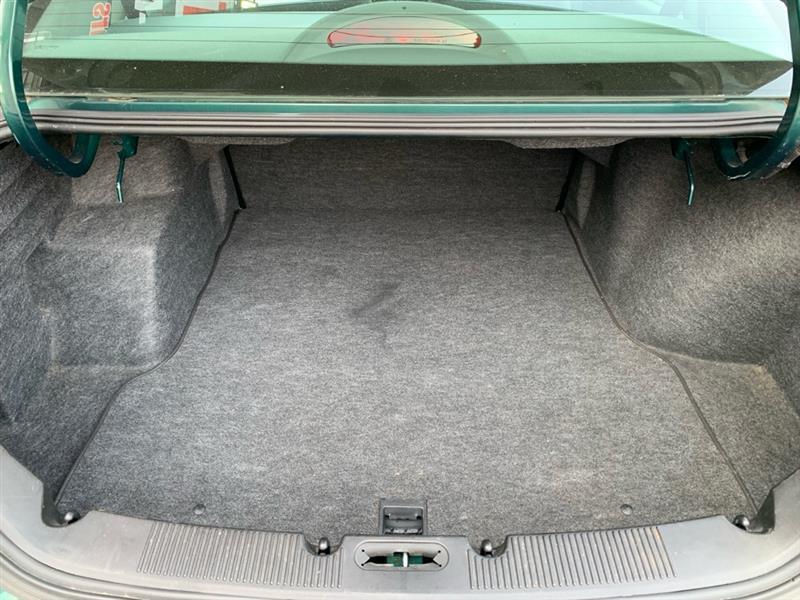 Ford Taurus LX 2000